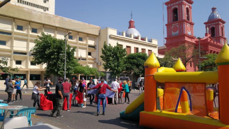 Tránsito interrumpido en el centro por protestas