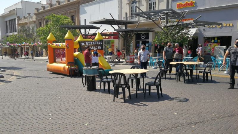 Tránsito interrumpido en el centro por protestas