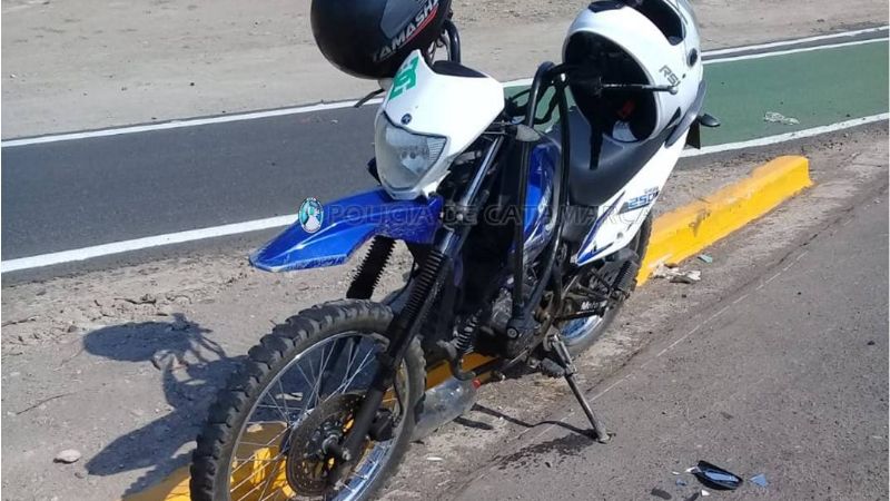 Motociclistas derraparon en la rotonda de la ruta 1