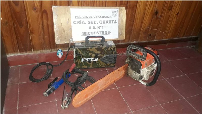 Ladrón intentó escapar por los techos y lo atraparon