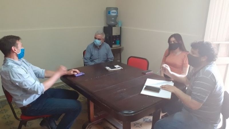 Reunión con representantes de la Diócesis local