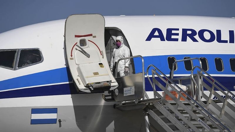 Anuncian el retorno de vuelos, micros de larga distancia y trenes