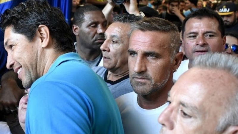 “Angelici vendió por 90 millones y dejó cinco"