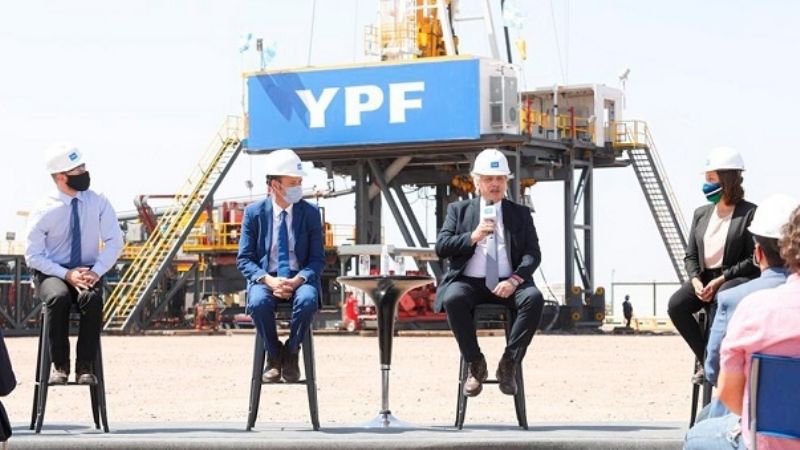 Fernández: "Necesitamos a YPF más fuerte y más viva que nunca"