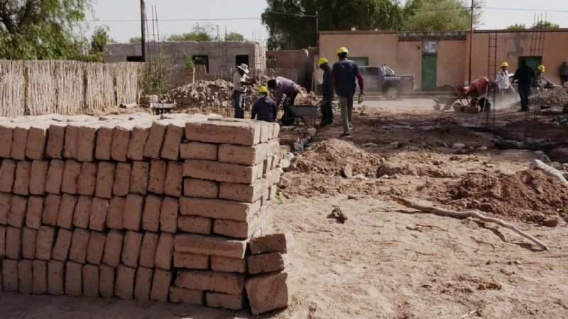 Construyen una vivienda social en Fiambalá
