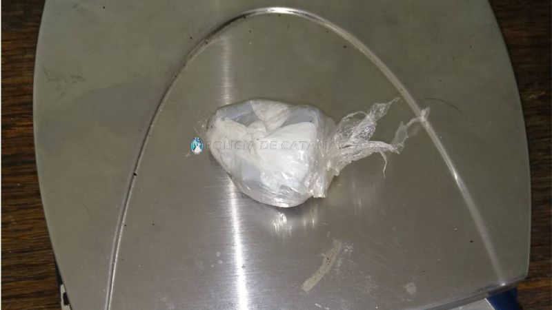 Detienen a un joven con 72 porros y dinero en efectivo en Andalgalá