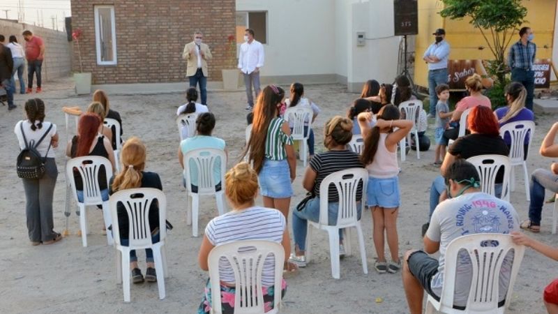 40 familias recibieron su vivienda en Loteo Parque Sur