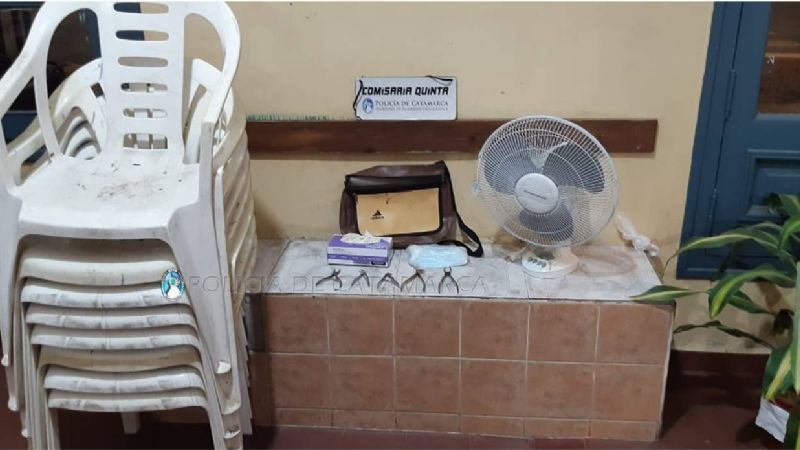 Menores robaron varios elementos en una escuela