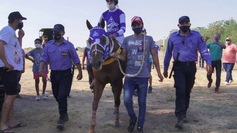 En Bañado de Ovanta volvió el turf después de 7 meses