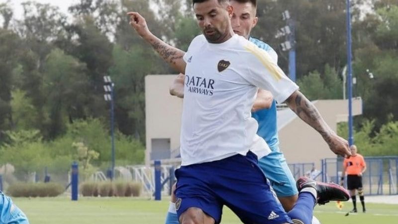 Cardona jugó “a lo Riquelme” en el último amistoso