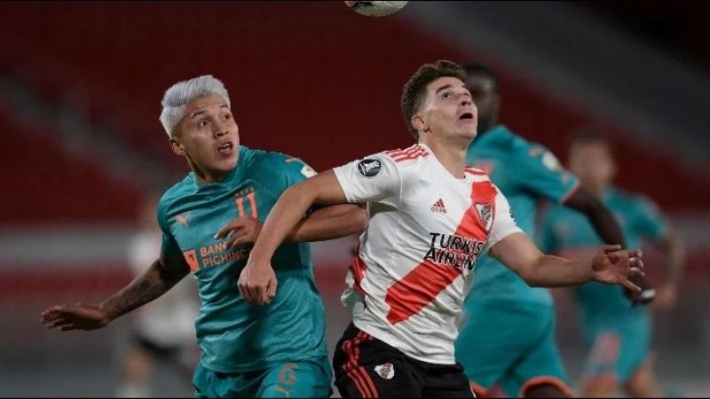 River goleó 3-0 a Liga, y quedó primero en su grupo