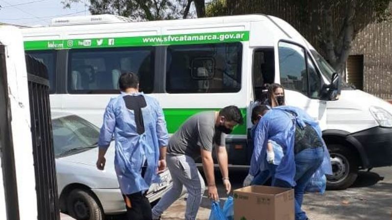 Siguen asistiendo a las personas con coronavirus