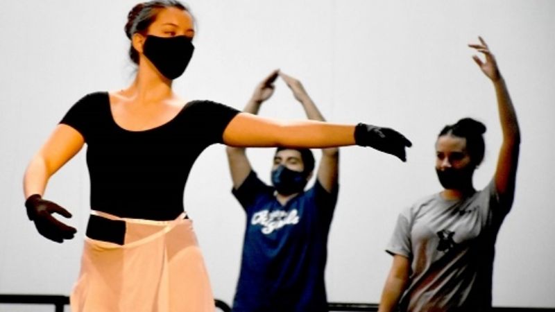 Con cupo completo, inició el Seminario de Danza Clásica