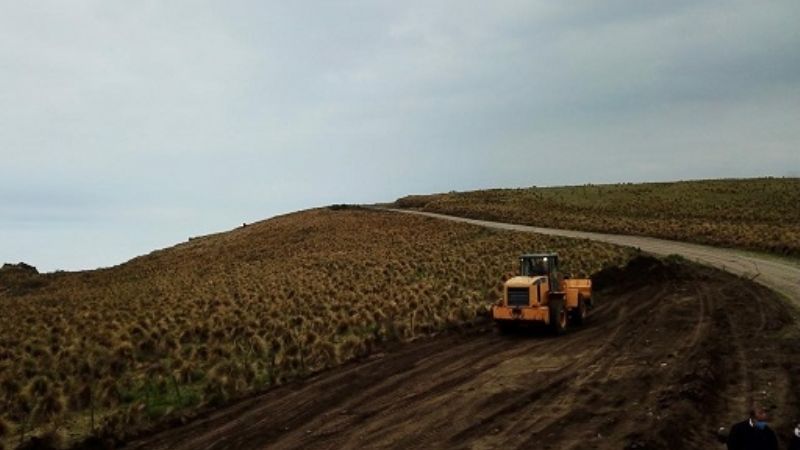 Jalil e intendentes recorrieron locaciones de nuevas rutas en el Este