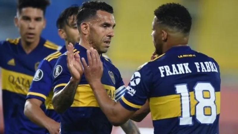 Con Tevez y medio tiempo le alcanzó a Boca: 3 a 0
