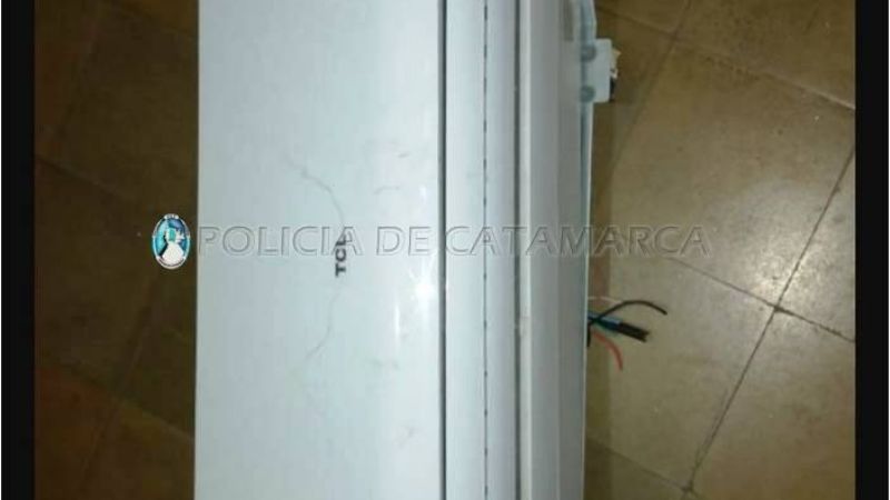 Arrestan a un hombre con un aire acondicionado robado