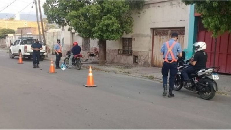 Cuatro jóvenes ebrios detenidos en operativos