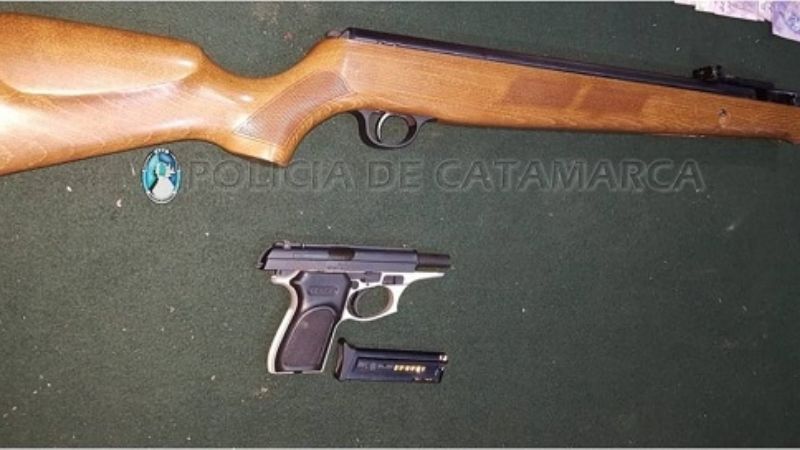 Santa Rosa: 14 detenidos en una reunión con juegos clandestinos y alcohol