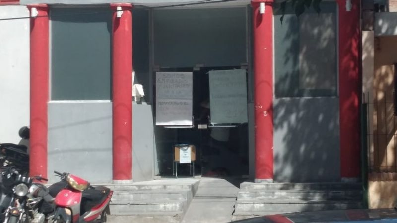 Empleados tomaron el CD de Valle Viejo por el aumento