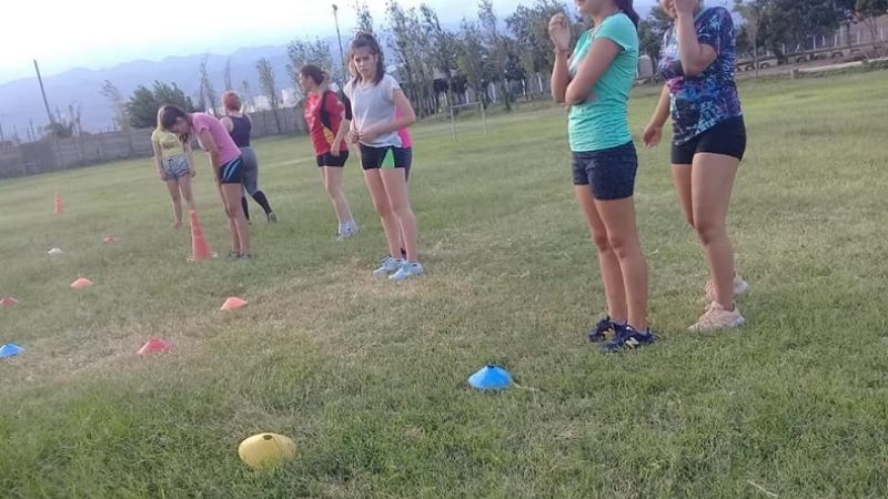 Salta Central creó la Escuela del Fútbol Femenino