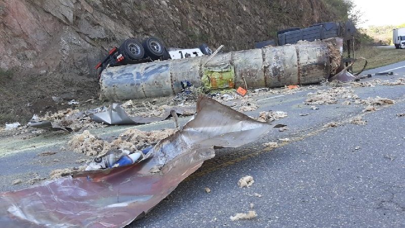 Previenen por retiro del camión siniestrado en El Totoral