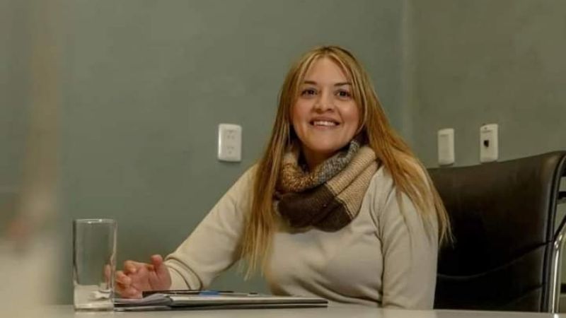 La próxima semana asumiría la nueva ministra de Educación