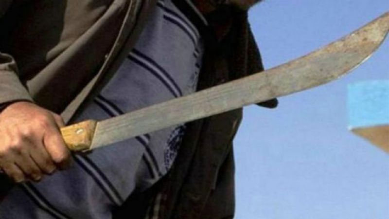 Un hombre amenazó de muerte a otro con un machete