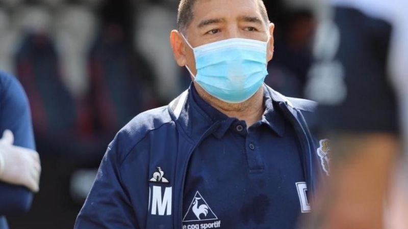 Maradona dio negativo, y ahora estará en la cancha