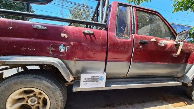 Secuestran camioneta robada en La Rioja