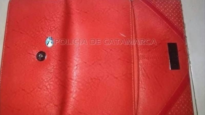 Tenía una billetera que no era suya