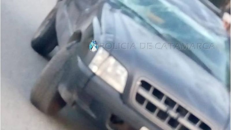 Perdió el control de la camioneta y volcó en El Portezuelo