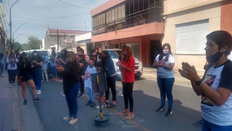 Grito de justicia por Brenda Micaela frente a Fiscalía