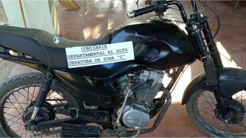 Le secuestraron la moto y un rifle