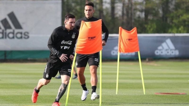 Argentina hizo táctico y mañana Scaloni define los once