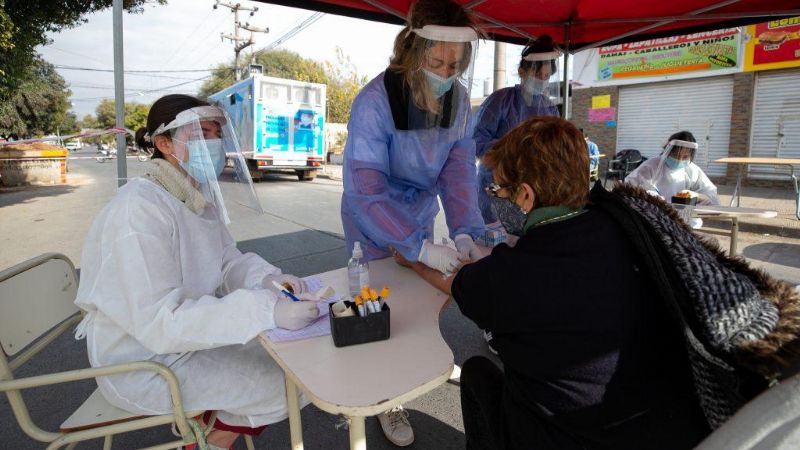 Córdoba informó 1.451 casos y 20 fallecimientos