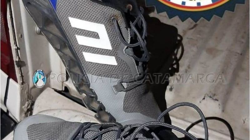Ofrecía en Facebook unas zapatillas robadas