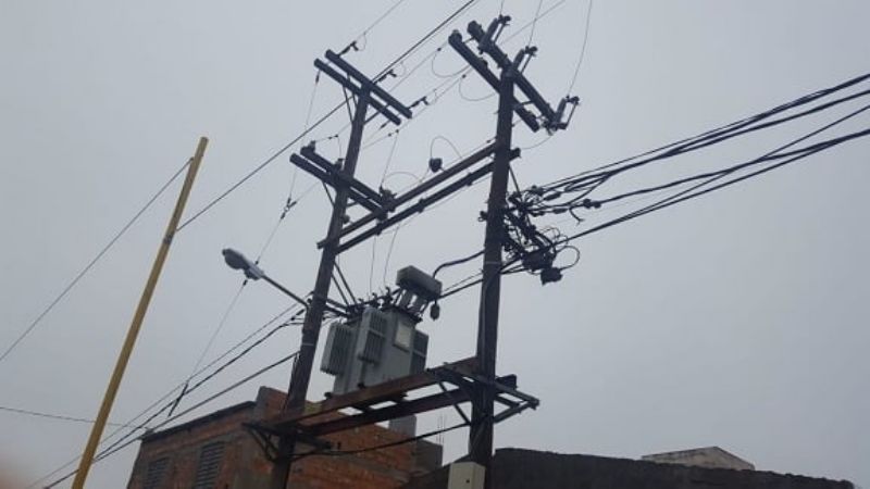 Reubican un transformador por peligro para la seguridad pública