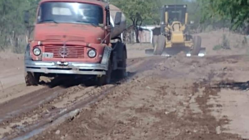 Trabajan en apertura de calles en Barrio San Martín