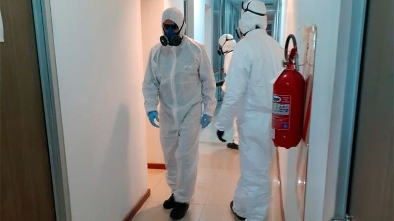 Lo velaron a cajón abierto en templo evangélico y era Covid-19 positivo