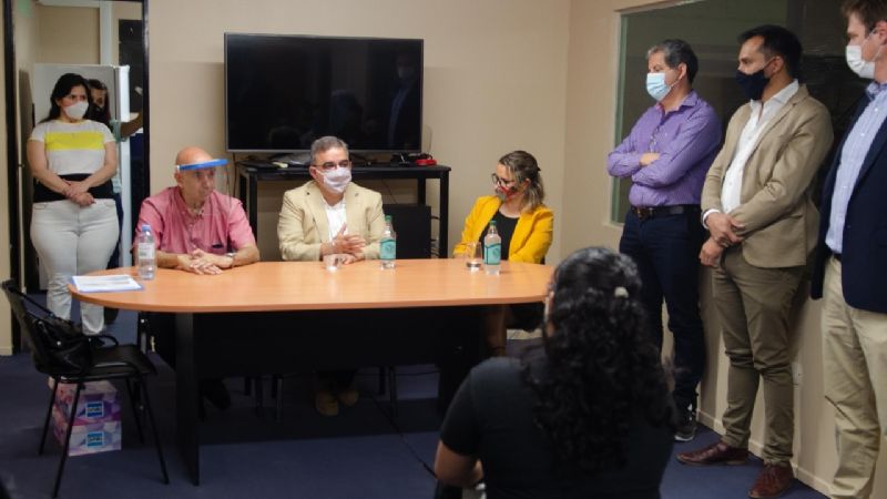 20 jóvenes inician su entrenamiento laboral en Confecat