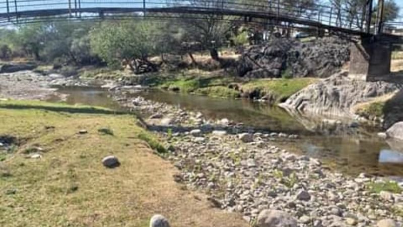 Reducen el suministro de agua, en dos localidades