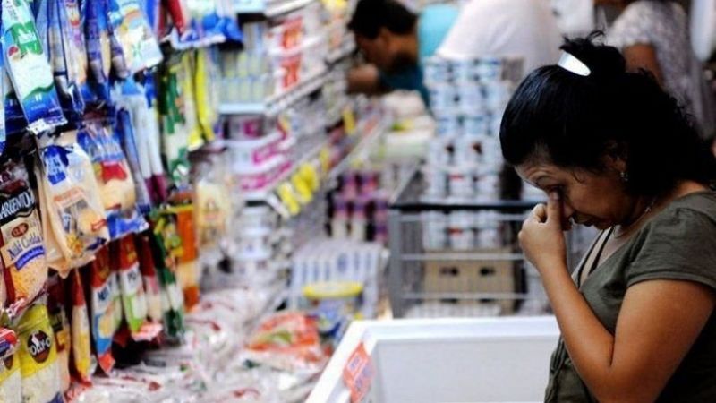 Las ventas en los comercios minoristas bajaron un 14% en octubre