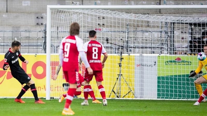 “Doblete” de Alario en triunfo de Bayer Leverkusen