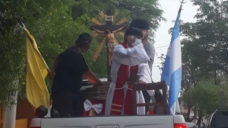 Con caravana y Misa celebran al Señor de la Salud