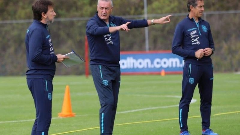 Ecuador de Alfaro visita a Bolivia, en La Paz