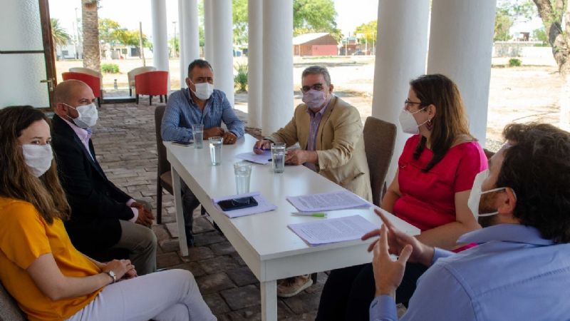 Jalil recibió al intendente Santillán por la obra de cloacas