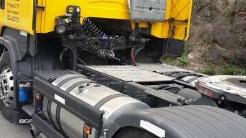 Detienen a camionero que insultó a policías por no poder pasar a Catamarca