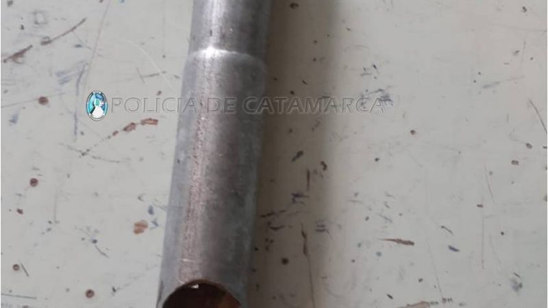 Amenazó y agredió a su abuela porque no lo dejaba tomar