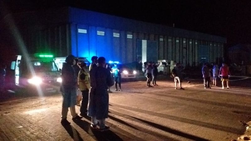 Voraz incendio en una fábrica de El Pantanillo