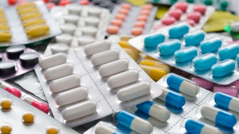 Prohíben productos médicos por irregularidades de una droguería